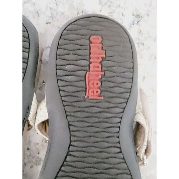 Orthaheel Molly Women's 7 White Supportive Faux Reptile‎ Hook & Loop Sandals - Picture 5 of 7